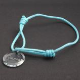 Pulsera redonda de cristal grabado