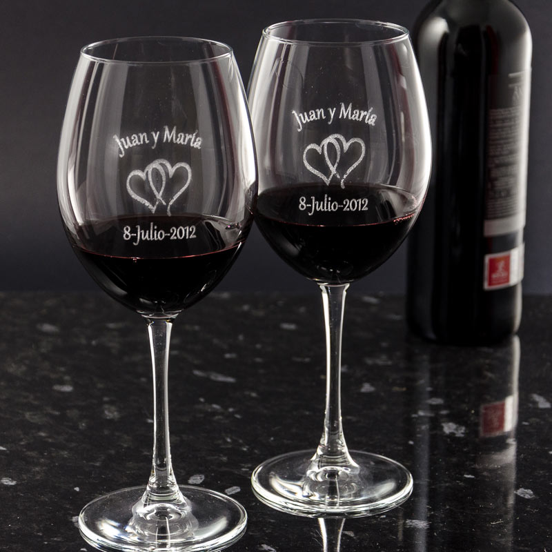 Regalos personalizados: Cristalería personalizada: Copas de vino para parejas