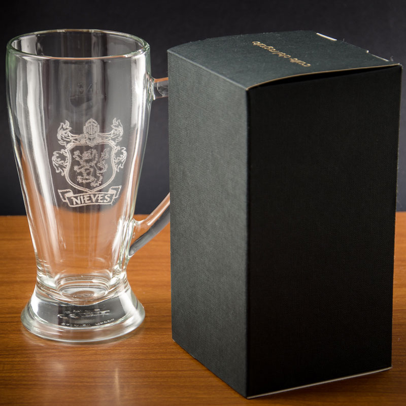 Regalos personalizados: Cristalería personalizada: Jarra de cerveza Baviera con escudo grabado