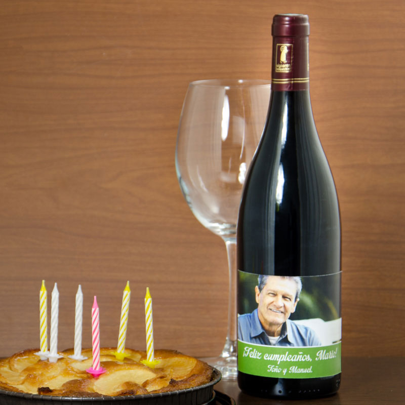 Regalos personalizados: Bebidas personalizadas: Botella de vino cumpleaños con foto