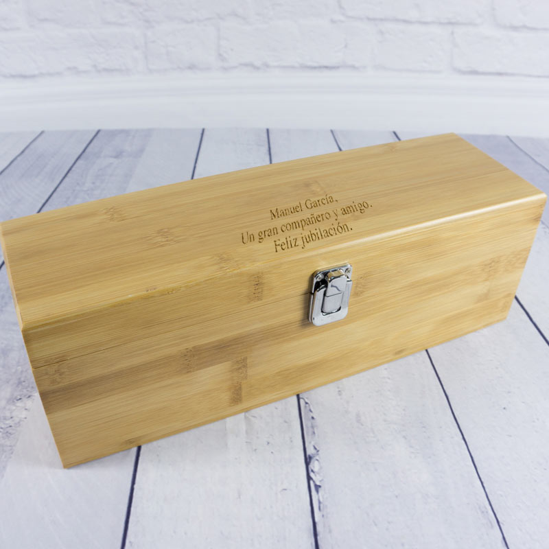 Regalos personalizados: Regalos con nombre: Caja sumiller de Bambú grabada