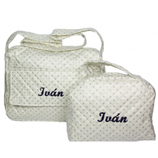 Regalos Ropa ni�os y beb�s bordada: Bolso para el carro y neceser personalizado
