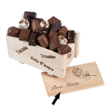 Regalos originales para Inauguraci�n de casa: Bombones de pralin� en ba�l de madera