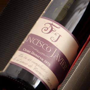 Botella de vino para cumpleaños