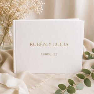 Libro de firmas grabado