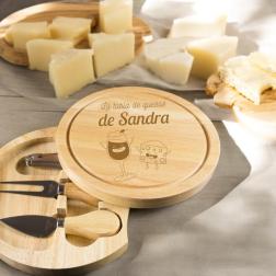 Tabla de quesos grabada con motivos divertidos