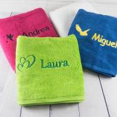 Toallas bordadas con motivo y nombre