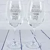 Con copas de vino