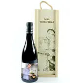 Botella de vino en caja de madera personalizada