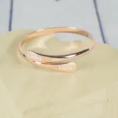 Brazalete dorado grabado