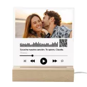 Canci&oacute;n personalizada en una l&aacute;mpara led