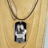 Colgante con foto y texto grabado