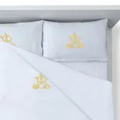 Juego de s&aacute;banas bordadas con monograma