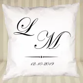 Coj&iacute;n personalizado con monograma