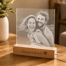 Lámpara LED personalizada con foto grabada