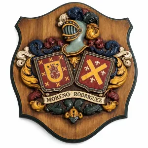 Metopa tallada con dos escudos heráldicos
