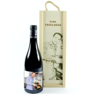 Botella de vino en caja de madera personalizada