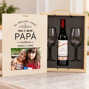Caja de madera personalizada familiar con vino Cune y copa
