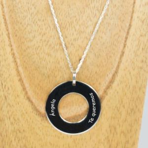 Colgante ficha de plata grabada