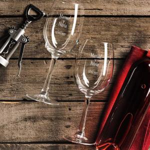 Copas de vino grabadas