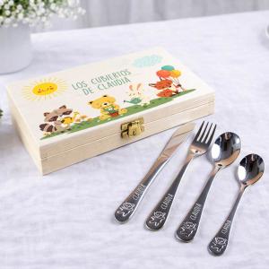 Cubiertos personalizados en caja de madera