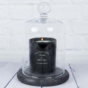 Vela grabada 'Casa de...' con campana de cristal