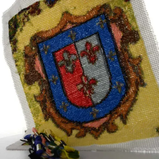 Escudo de tu apellido a punto de cruz (Foto de catálogo)