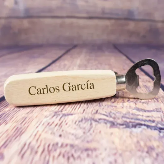Abrebotellas de madera grabado (Idea de regalo original)