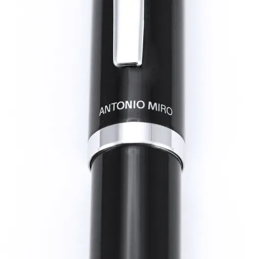 Bol&iacute;grafo personalizado 'Antonio Mir&oacute;' (Detalle de presentación)