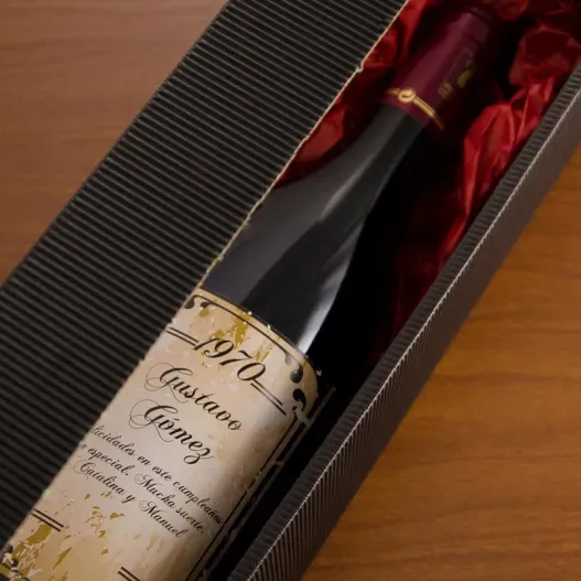 Botella de vino con etiqueta vintage (Idea de regalo original)