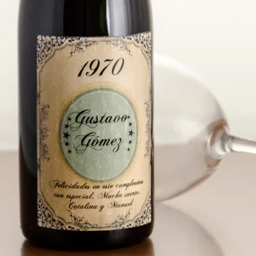 Botella de vino cumplea&ntilde;os vintage