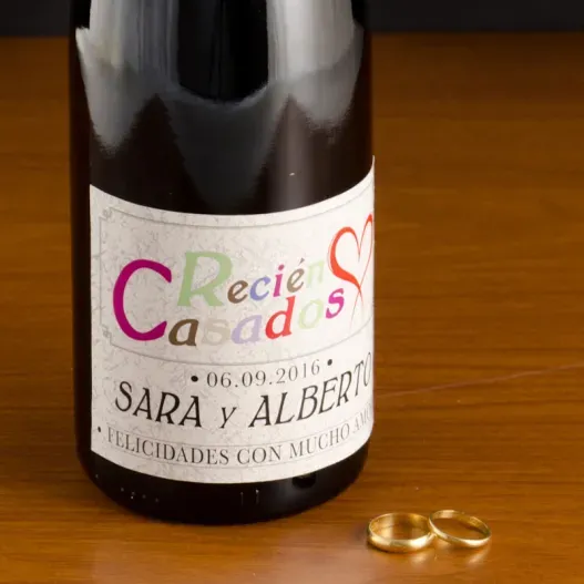 Botella de vino especial boda