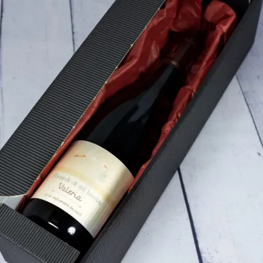 Botella de vino para bautizos personalizada (Idea de regalo original)