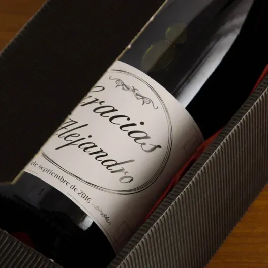 Botella de vino personalizada 'Gracias'
