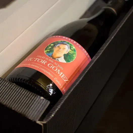 Botella de vino personalizada para jubilaci&oacute;n (Foto de catálogo)