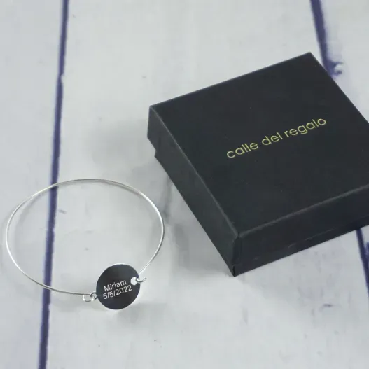 Brazalete de plata 'Comuni&oacute;n' personalizado con texto (Vista alternativa)