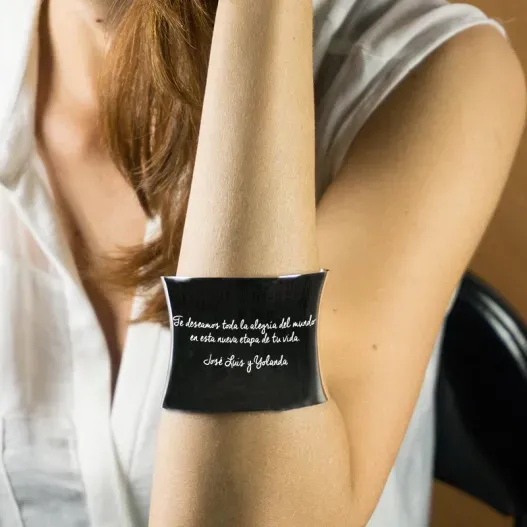 Brazalete de plata personalizado (Vista alternativa)