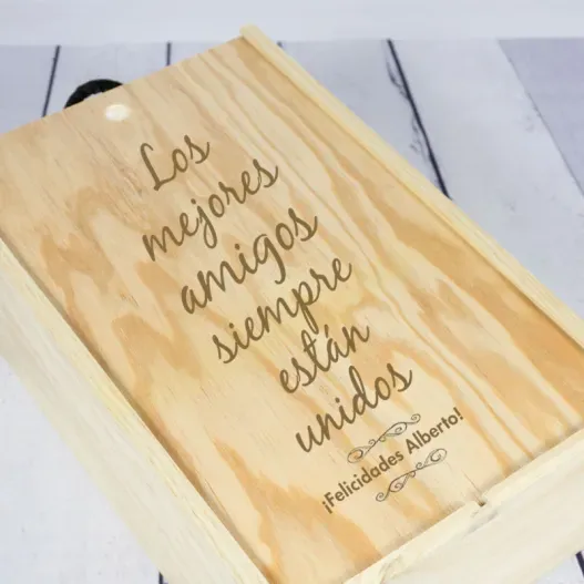 Caja botella de vino con texto grabado (Idea de regalo original)