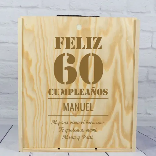 Caja botella de vino cumplea&ntilde;os (Detalle de presentación)