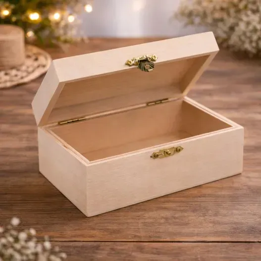 Caja de madera personalizada con nombre (Vista alternativa)