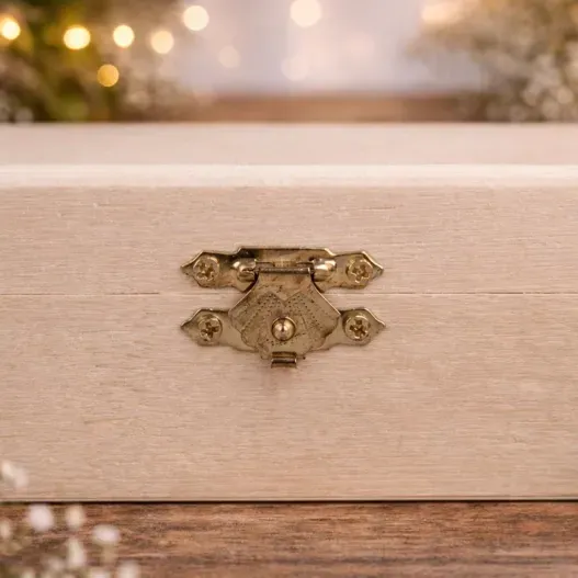 Caja de madera personalizada con nombre (Idea de regalo original)