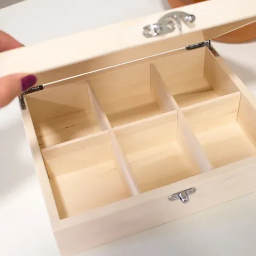 Caja de t&eacute; grabada (Idea de regalo original)