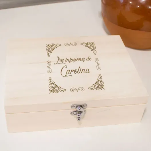 Caja de t&eacute; grabada (Vista alternativa)