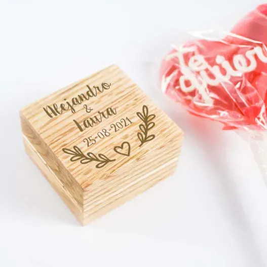 Caja grabada para regalar joya (Idea de regalo original)
