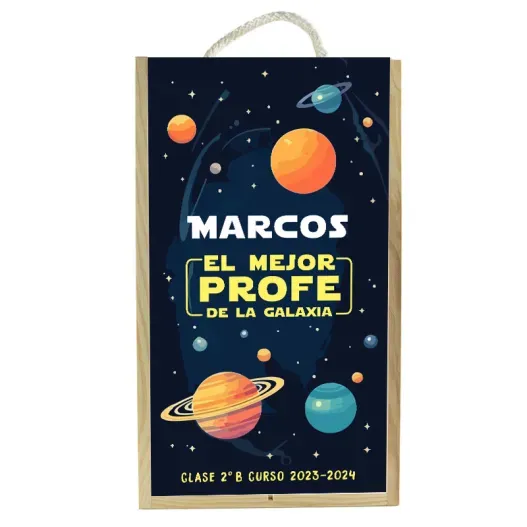 Caja madera personalizada 'Mejor Profe' (Detalle de presentación)