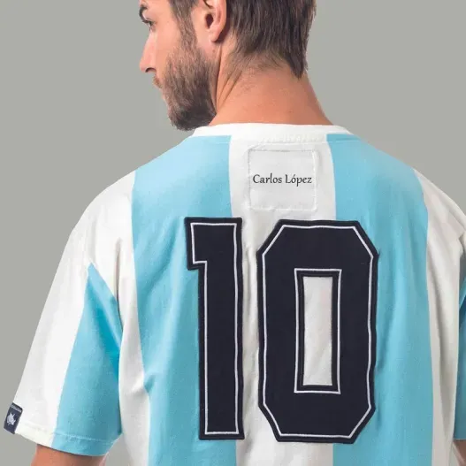 Camiseta Argentina bordada (Idea de regalo original)