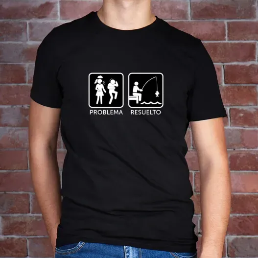 Camiseta divertida 'Problema Resuelto' (Detalle de presentación)