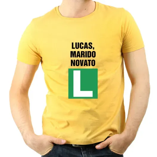 Camiseta marido novato personalizada (Detalle de presentación)