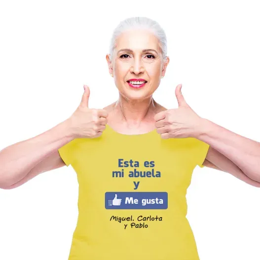 Camiseta me gusta mi abuela personalizada (Vista alternativa)