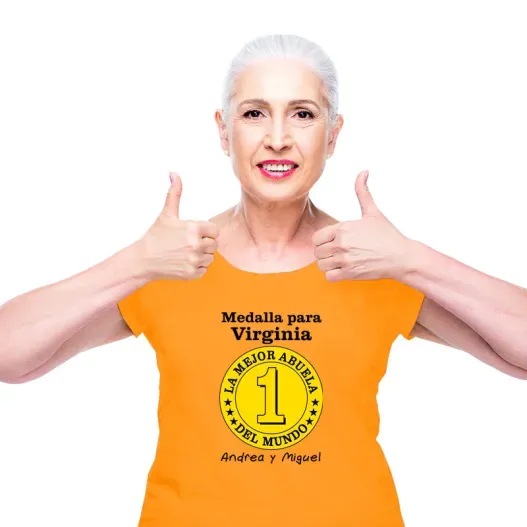 Camiseta medalla mejor abuela personalizada (Vista alternativa)